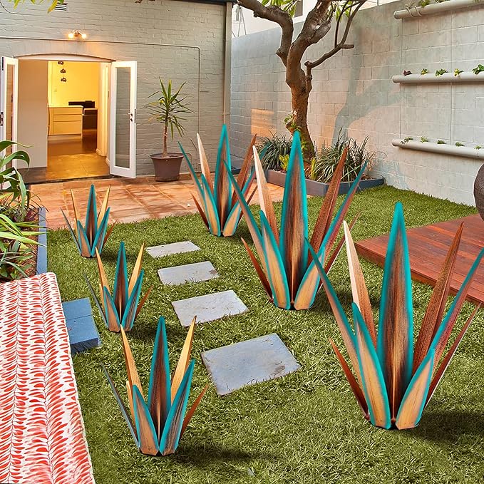 Large Tequila Rustic Sculpture, Metal Agave Plants for Outdoor Patio, Home Decor Hand Painted Garden Statue, Lawn Ornaments Yard Stakes (Blue - M)