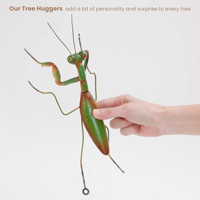 Bits and Pieces - Praying Mantis Tree Hanger - Yard Decorations - Whimsical Tree Sculpture - Outdoor Garden Peeker Tree Hugger Yard Art - 12"x 5"x 3½"