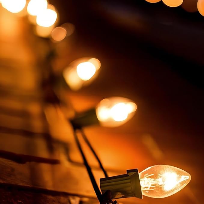 C7 Clear Christmas Lights, 25Ft Outdoor Christmas String Lights with 27 Warm White Incandescent Bulbs, Connectable Vintage Christmas Lights for Outdoor Patio Christmas Party House Decorations, Green