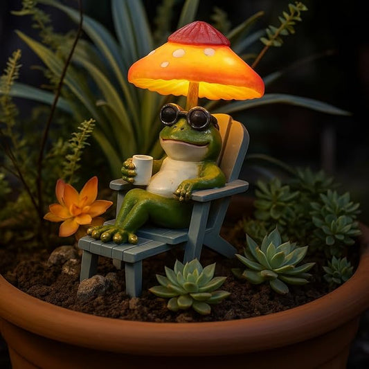 Little Frog Garden Statue with mini Patio Mushroom Solar Lights Outdoor Figurines Halloween Home Decor Fairy Garden Accessories Small Lawn Ornaments 4.5"x4.5"x2.6"