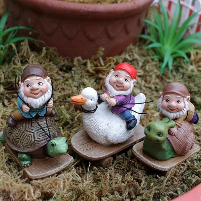 3 PCS Funny Garden Gnome Statues, Creative Resin Dwarf Sculptures, Outdoor Yard Decor, Gnomes Tree Faces for Lawn, Patio, Porch, Miniature Fairy Garden Accessories, Novelty Gift for Indoor/Outdoor Use