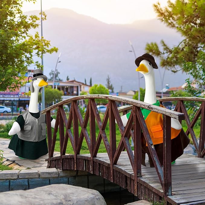 Frienda 2 Set Porch Goose Outfits Clothes 23 Inch Garden Raincoat Flag Bee Fishing Style Goose Costume for Lawn Patio Valentine's Day Decor