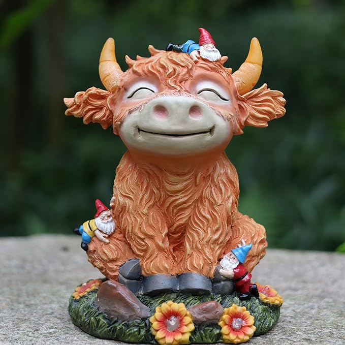 Solar Garden Statue Highland Cow Figurine with Funny Gnomes Garden Outdoor Decor for Yard Patio Lawn Christmas Housewarming Gifts for Women,Mom,Grandma