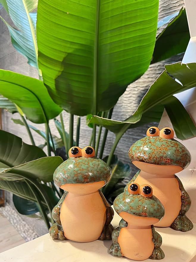 Frog Garden Decoration Set of 3,Funny Cute Ceramic Frog Garden Statues Yard Decoration Outdoor Holiday Decorations,Ideal Ornament for Outside Pond Pool Patio Front Porch Backyard (Green)