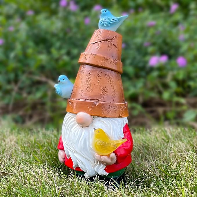 Solar Garden Figurine, Cute Resin Gnome Sculpture, Garden Statues Outdoor Decor, Funny Gnome Gift Sculpture Decoration for Home Patio Yard Lawn Porch Ornament