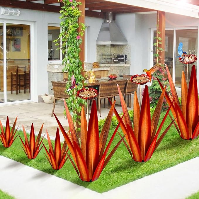 Large Tequila Rustic Sculpture, Rustic Metal Agave Plants for Outdoor Patio Yard, Home Decor Hand Painted Metal Agave Garden Yard Statue, Outdoor Lawn Ornaments (Red - L (W/Bird Feeder))