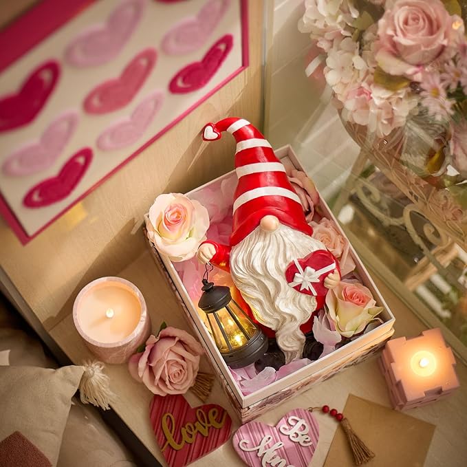 TERESA'S COLLECTIONS Garden Gnome Decorations for Outside, Resin Gnomes Holding Heart-Shaped Gift Box and Solar Lantern, Outdoor Decor for Mom, Wife and Women, 12"