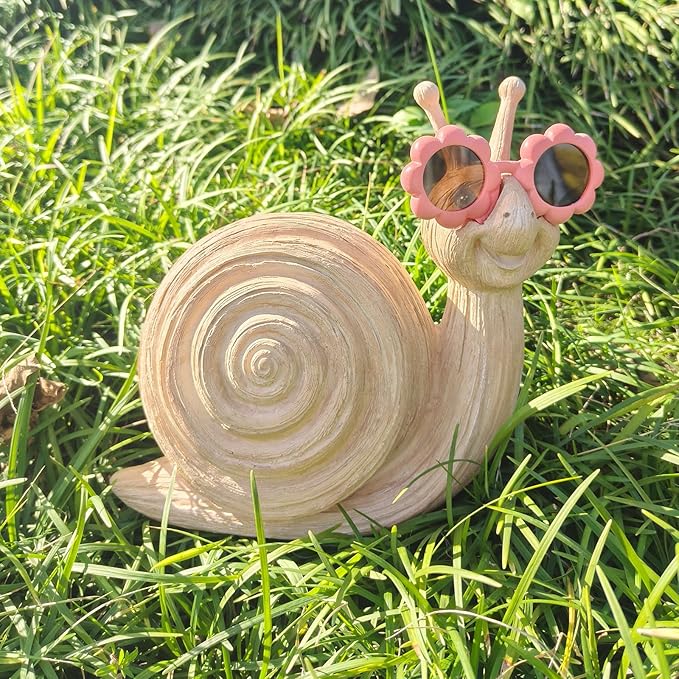 Garden Statue Snail Resin Snail with Glasses Outdoor Decor for Patio Garden Lawn Ornaments Garden Decorations Outdoor Clearance Yard Art Statues Housewarming Garden Gift for Women