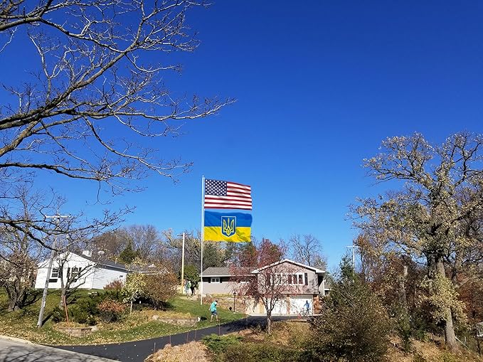 Ukraine Trident Extra Large Flag 6x10FT Giant Ukrainian Coat of Arms National Polyester Banner With 3 Grommets Fade Resistant Vivid Color For Patriotic Festival Events Party Decoration