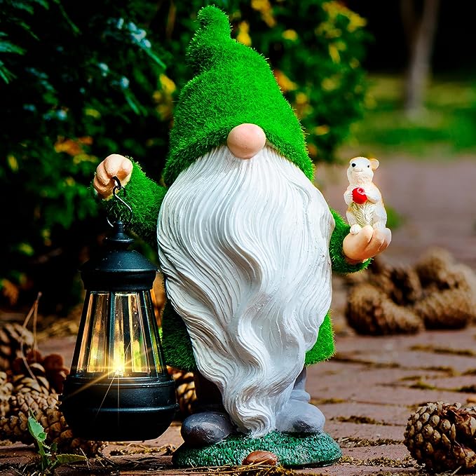 Garden Gnome with Squirrel 11.8, Gnomes with Solar Lantern, Garden Statues Outdoor Clearance, Garden Gnomes Outdoor Funny for Patio Decor, Fall Gnomes